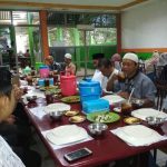 07 Foto bersama buka puasa semua stakeholder BKD Diklat Kab. HSS 05-06-2018