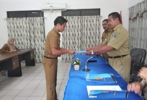 penyerahan sk cpns ke pns dokter dan bidanbkd diklat kab. hss juni 2018 19
