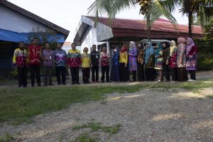 Foto bersama panitia pelaksanaan tes PPPK sebelum tes dimulai