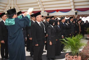 PELANTIKAN DAN PENGAMBILAN SUMPAH PENGANGKATAN PERTAMA HSS 10 1