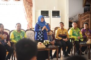 Penyerahan SK CPNS tahun 2018 kab hss 6