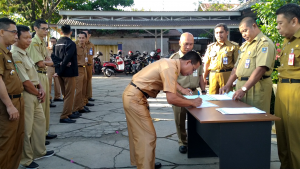 Penandatanganan Fakta Integritas 12